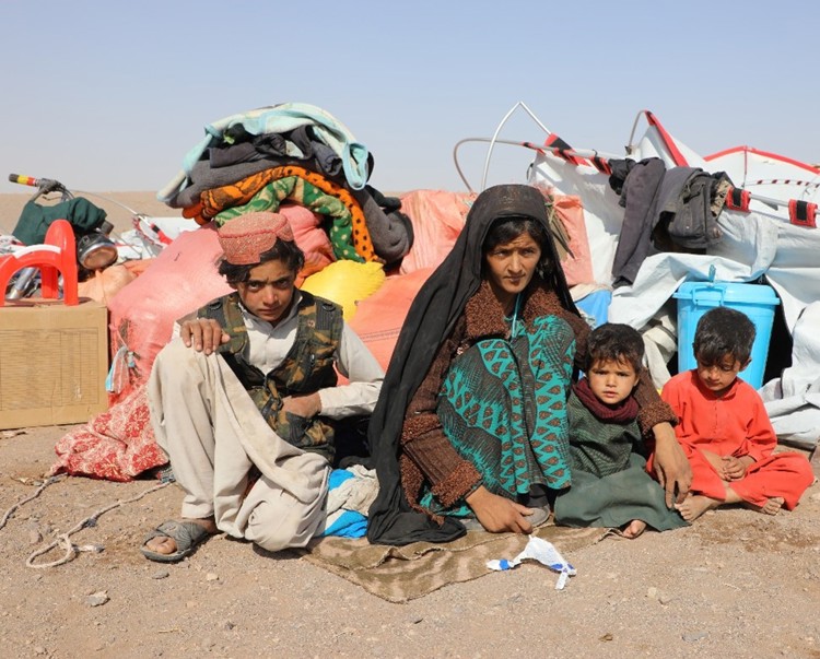 Afghan family affected by severe earthquake