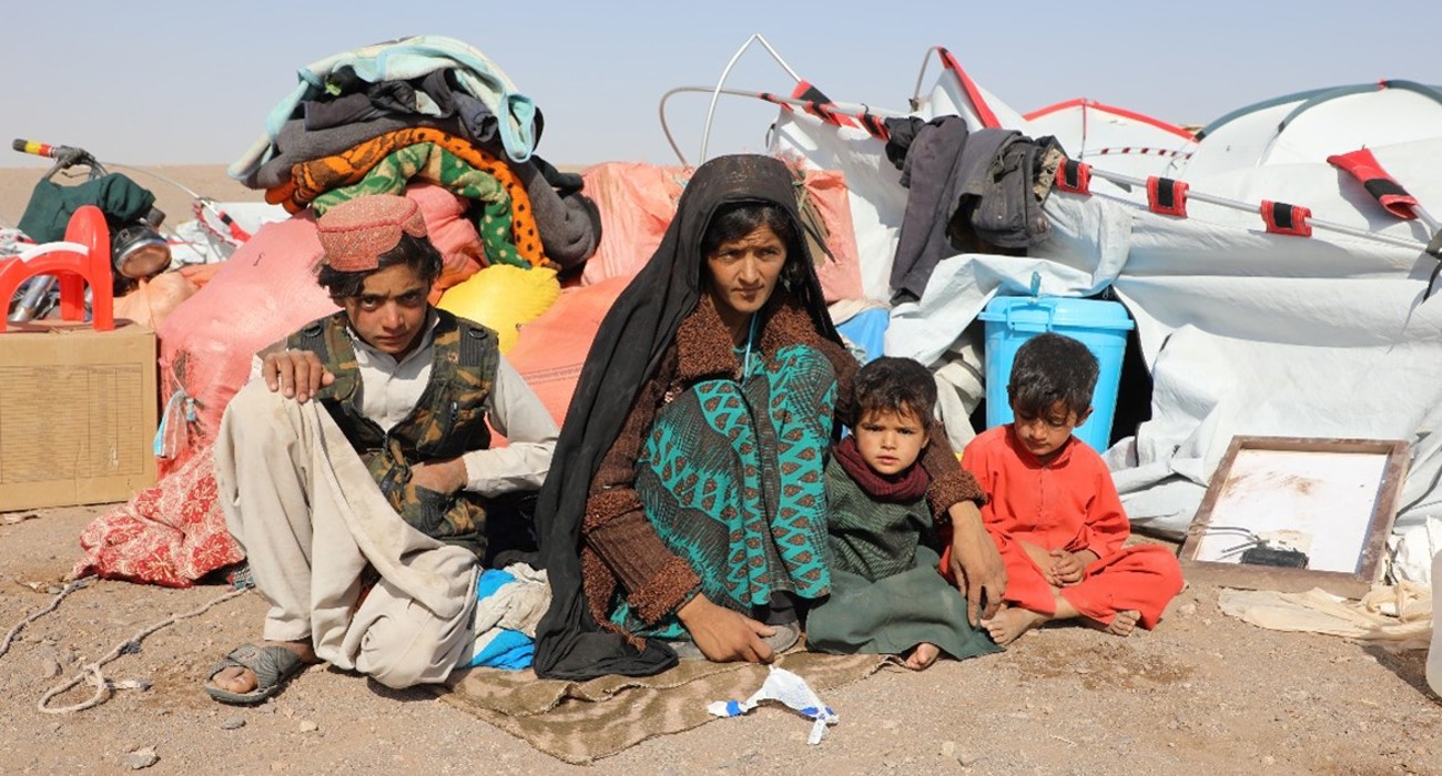 Afghan family affected by severe earthquake
